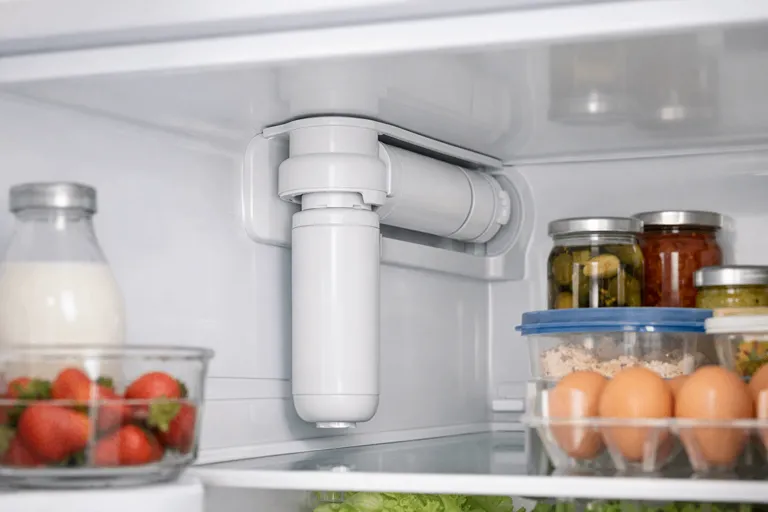 محل قرارگیری فیلتر آب داخل یخچال برای تعویض آسان